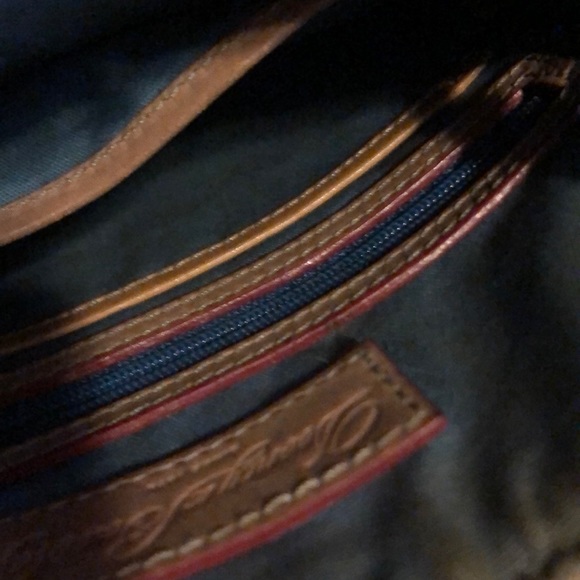 DOONEY AS IS ..NO RETURN - Picture 5 of 8